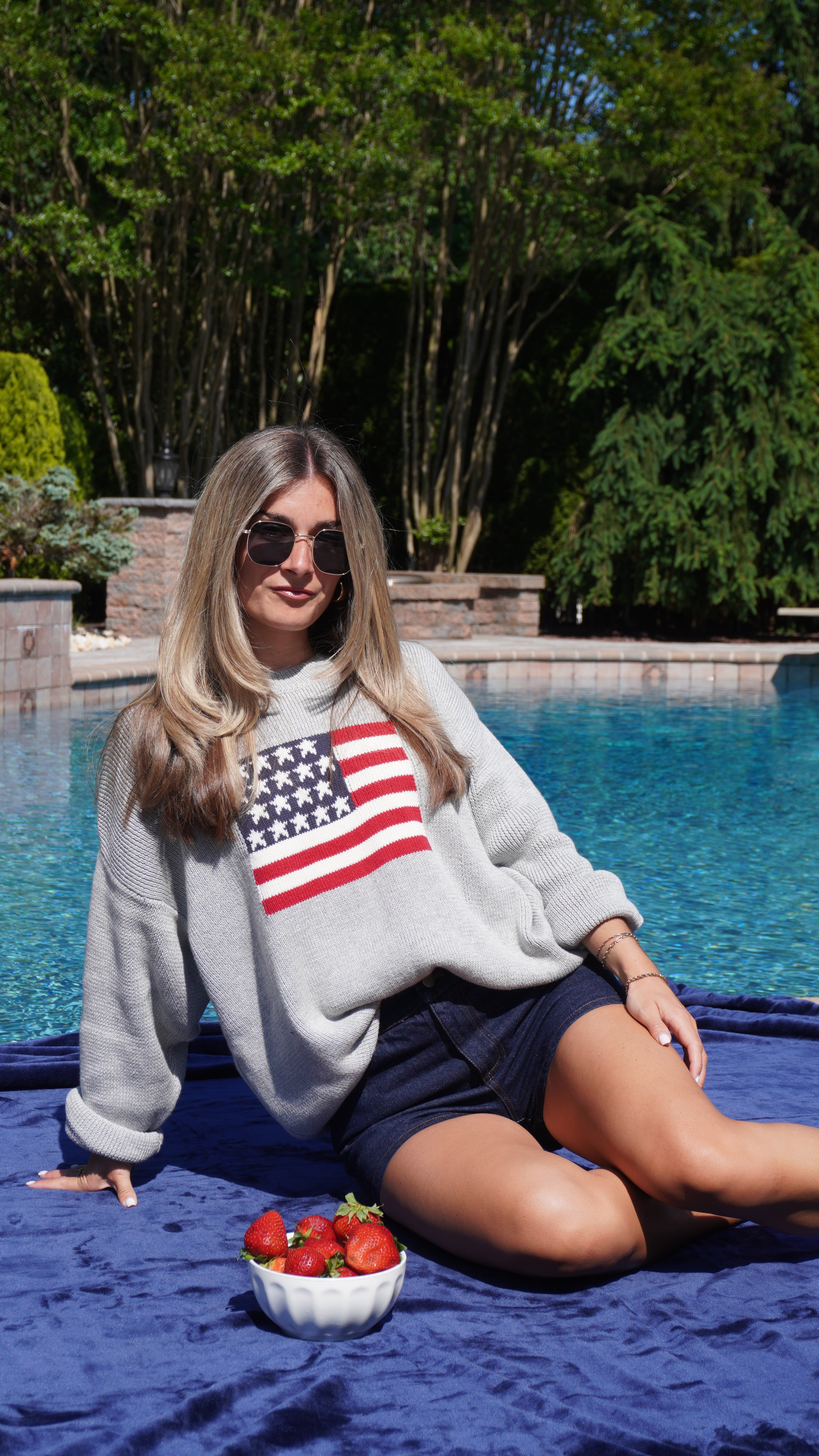 The Freedom Sweater - Gray