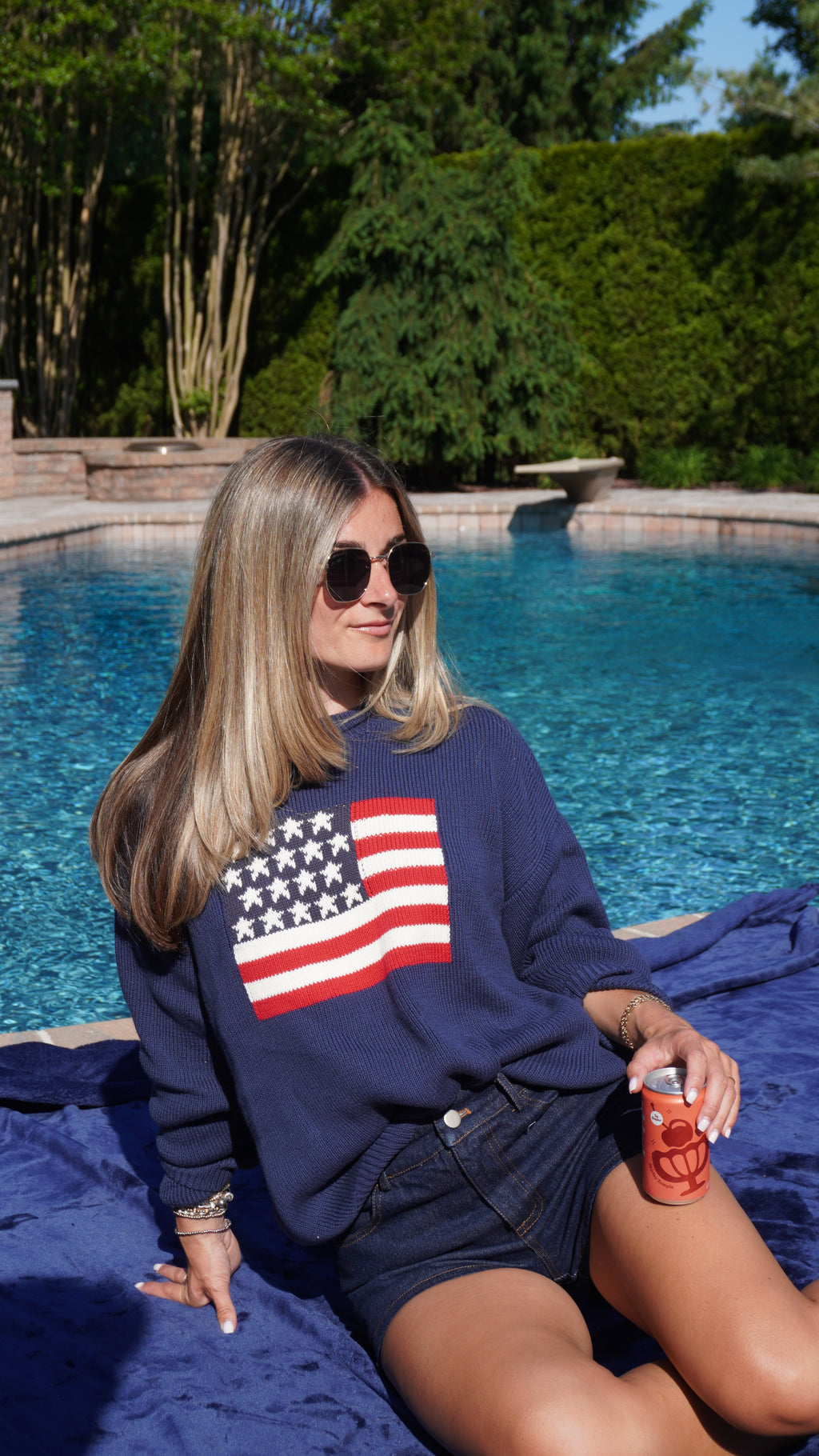 The Freedom Sweater - Navy